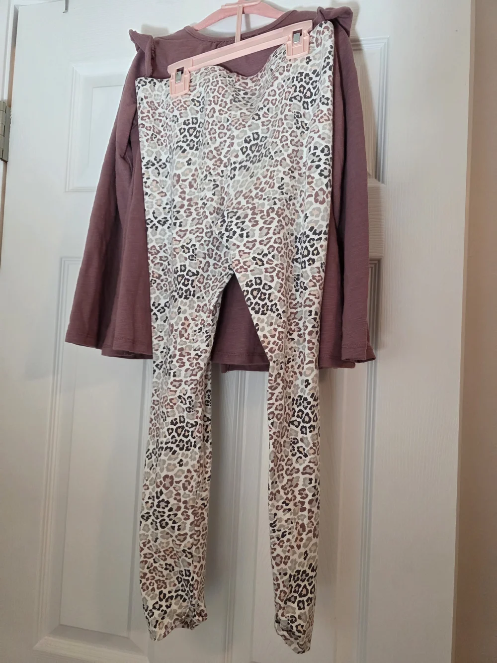 Tahari Mauve Button-Front Tunic with Leopard Print Leggings